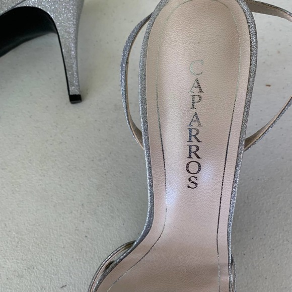 Caparros Quayliah Silver Flame Ankle Strap Heeled Sandals Women's US size 10M - Picture 7 of 8